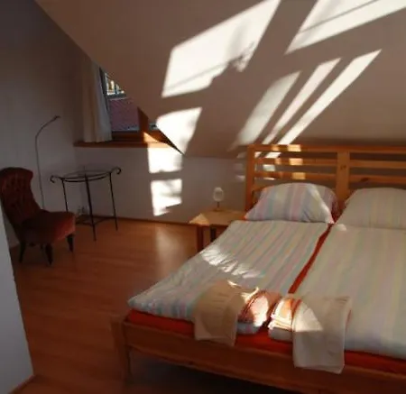 Pension Jakubowo 招待所 3*